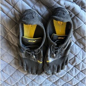 Vibram 5 finger trainers